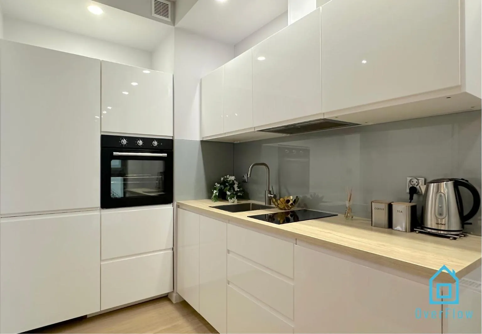 White Apartment Gdańsk